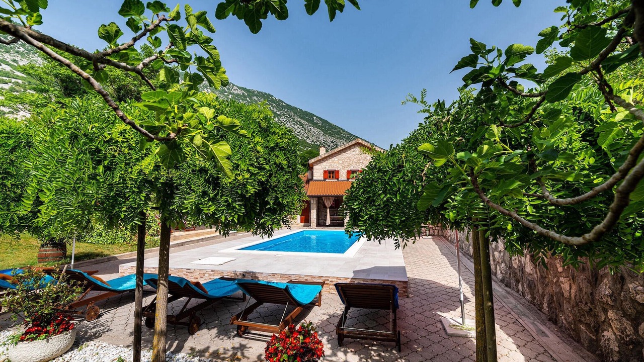 Photo of Outdoor in Drivenik