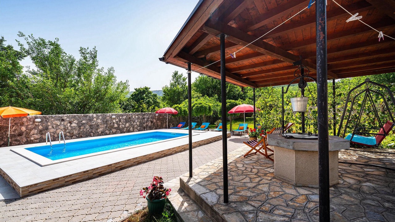 Photo of Outdoor in Drivenik