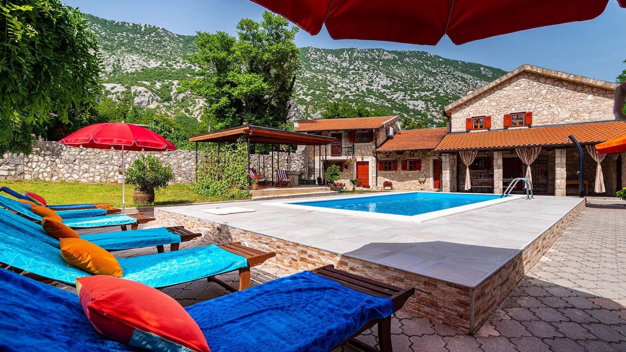 Photo of Outdoor in Drivenik