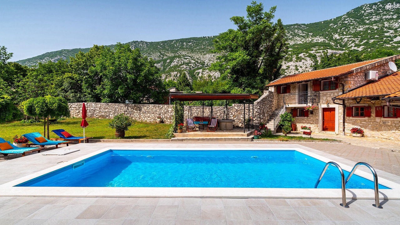 Photo of Outdoor in Drivenik