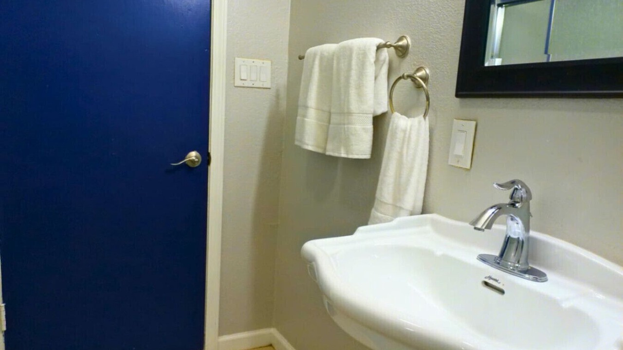 Photo of Bathroom in North Shore