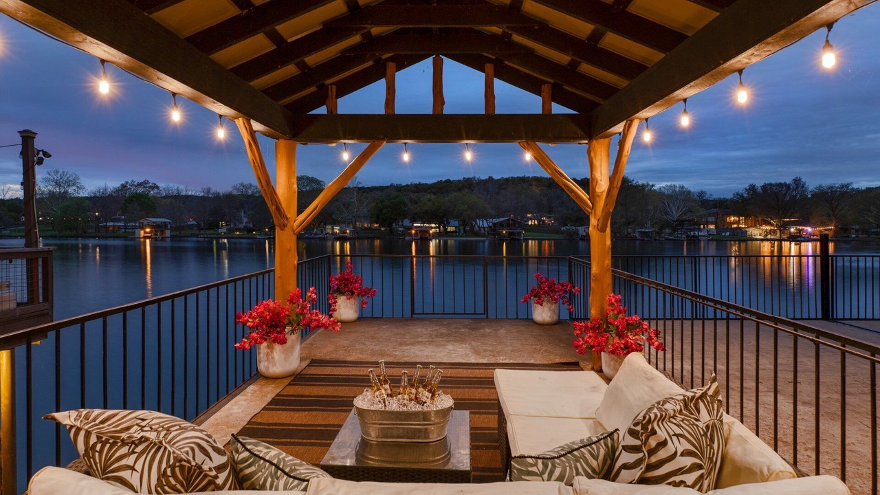 Photo of Outdoor in Rivercrest