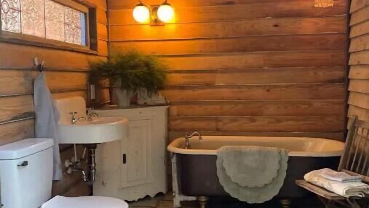 Photo of Bathroom in Surry
