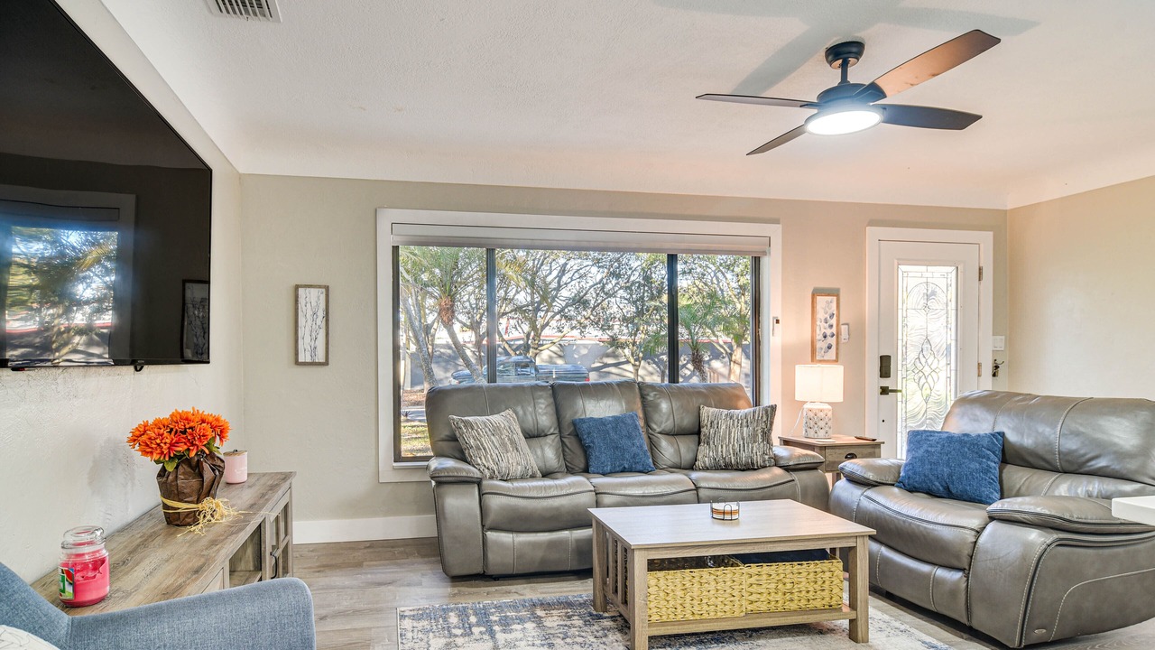 Photo of Livingroom in Jungle Terrace