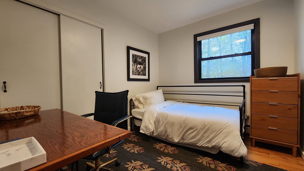 Photo of Bedroom in Chatham