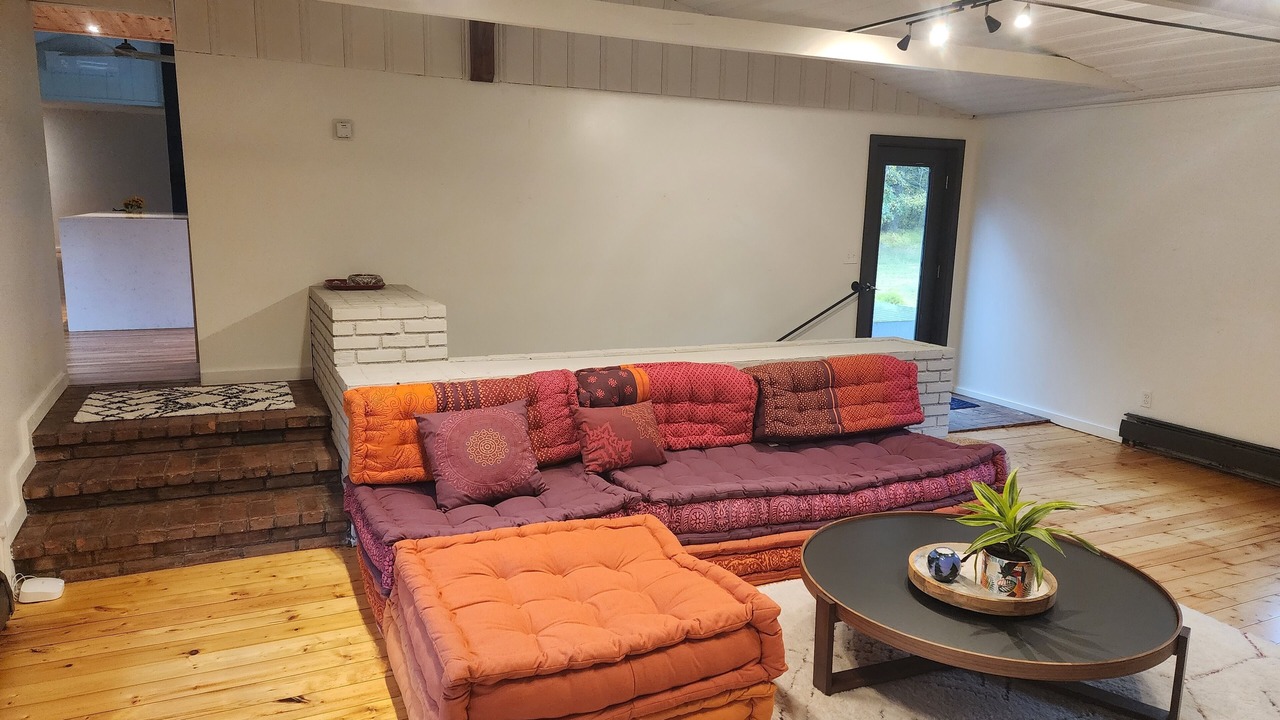 Photo of Livingroom in Chatham