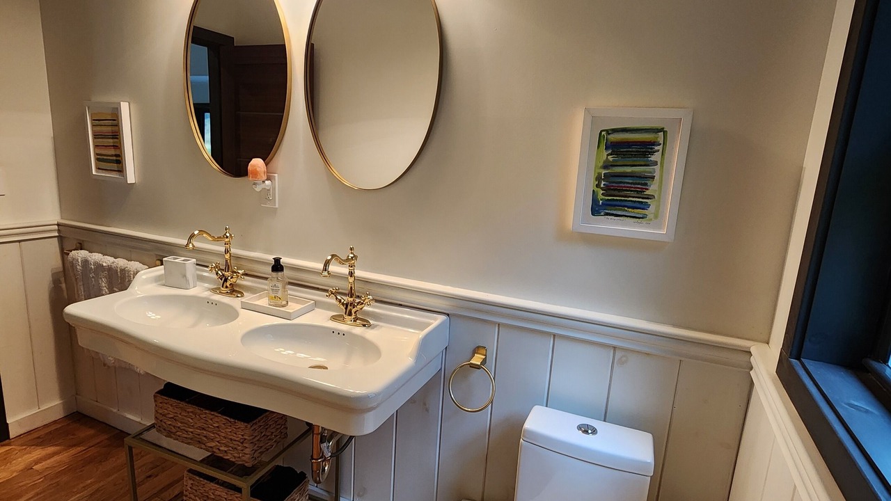 Photo of Bathroom in Chatham