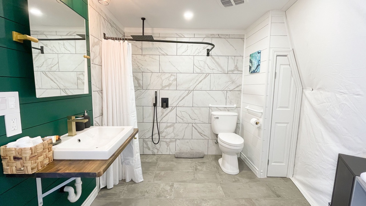 Photo of Bathroom in Port Wade