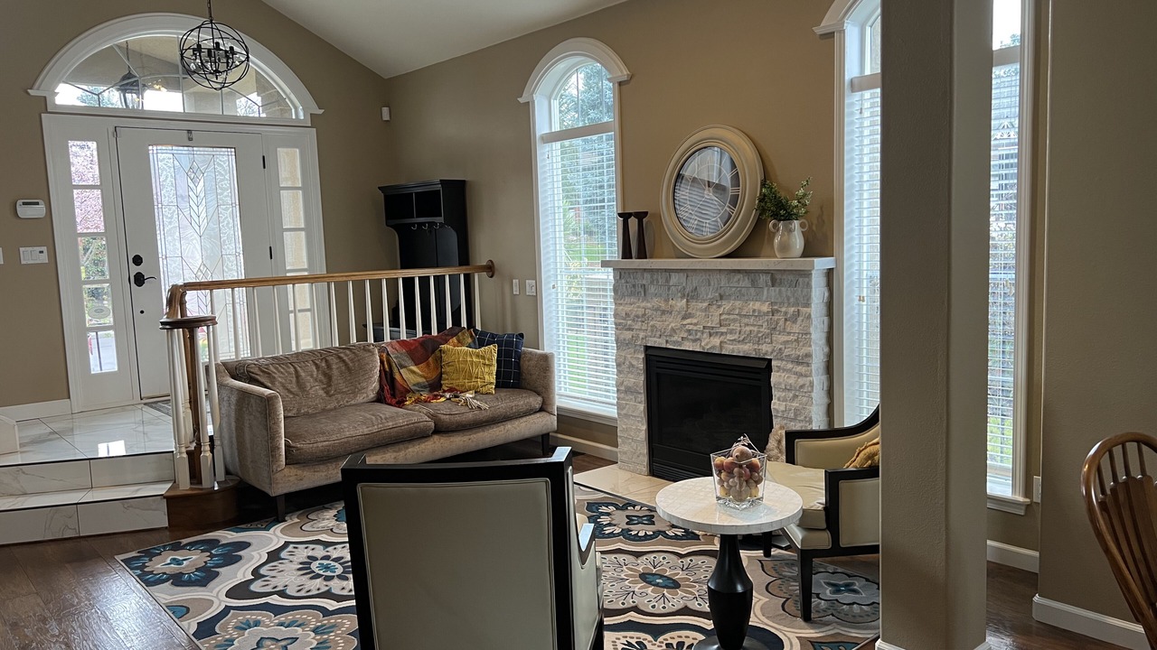 Photo of Livingroom in Medford