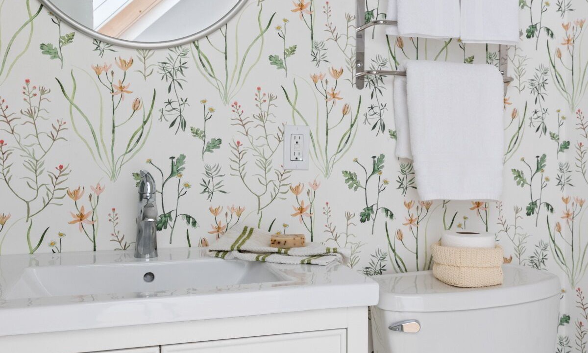 Photo of Bathroom in Warren