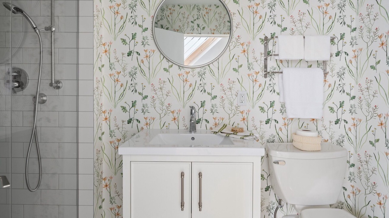 Photo of Bathroom in Warren