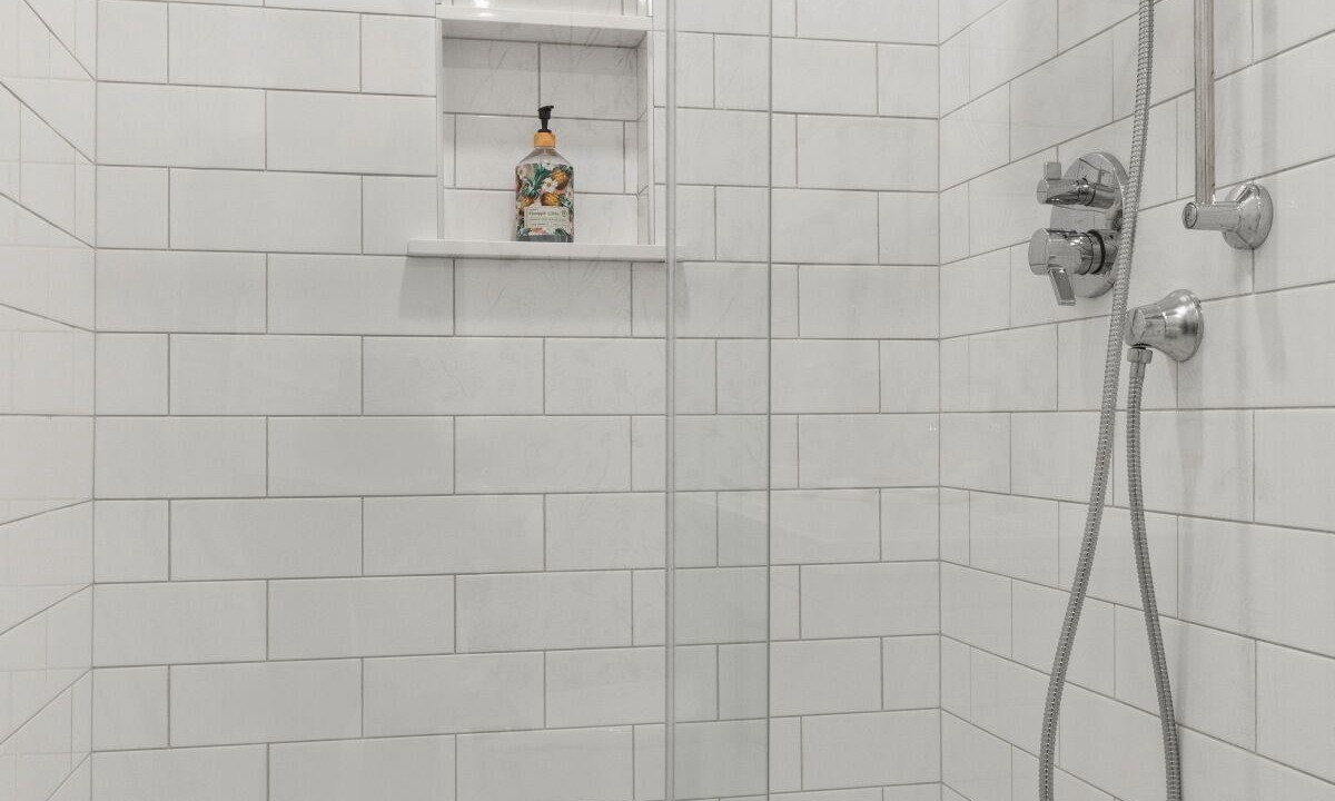 Photo of Bathroom in Warren