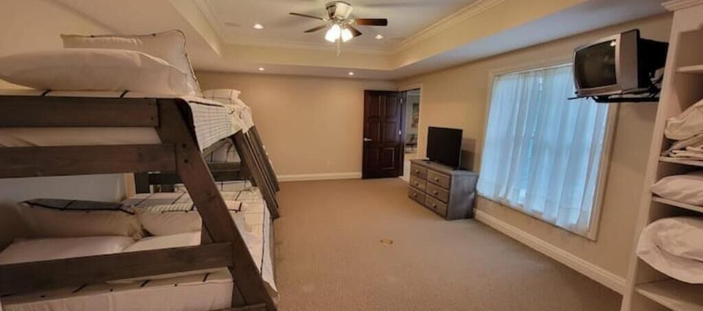 Photo of Bedroom in Lynn Center