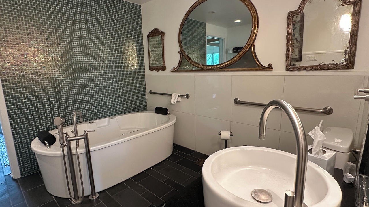 Photo of Bathroom in Washington