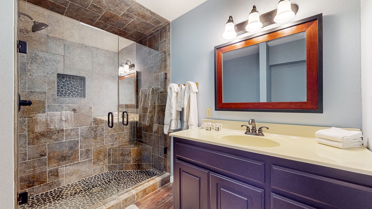 Photo of Bathroom in Powell