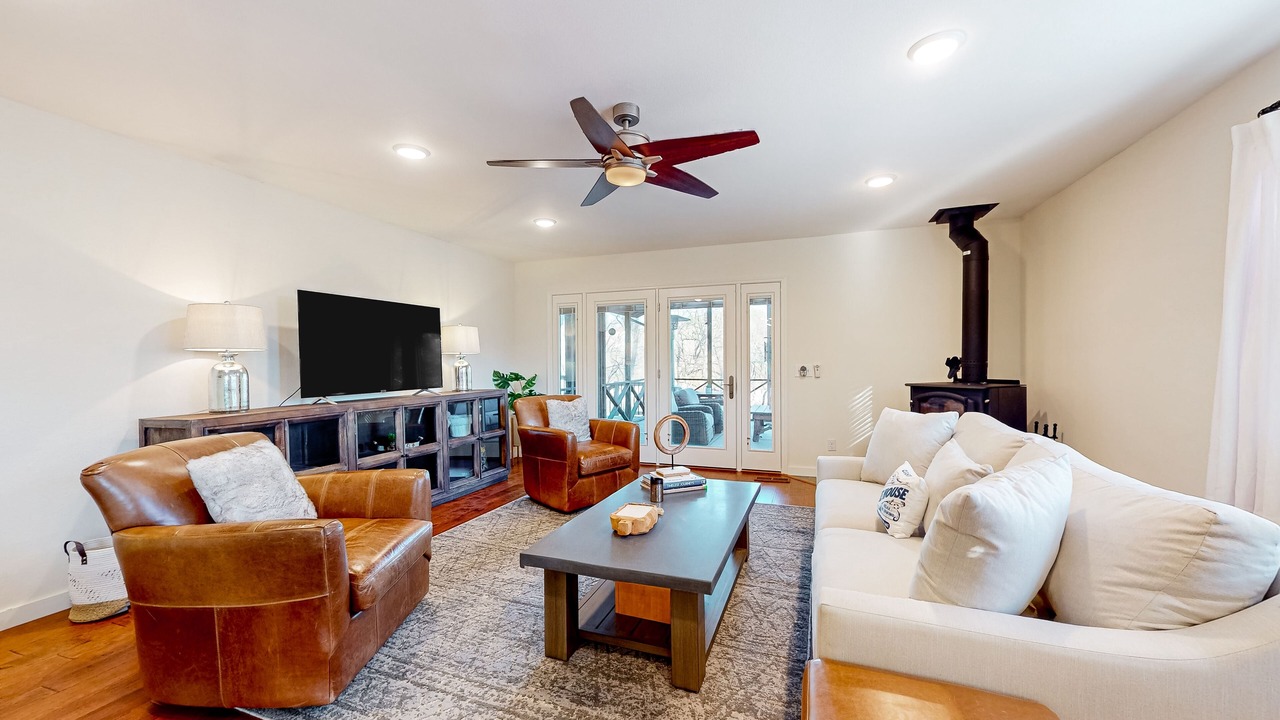 Photo of Livingroom in Powell