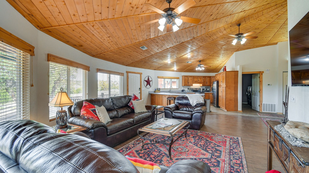 Photo of Livingroom in Palisades