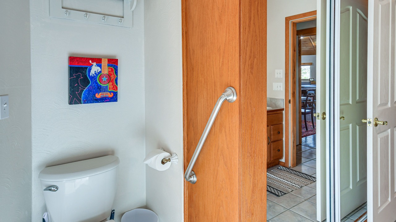 Photo of Bathroom in Palisades