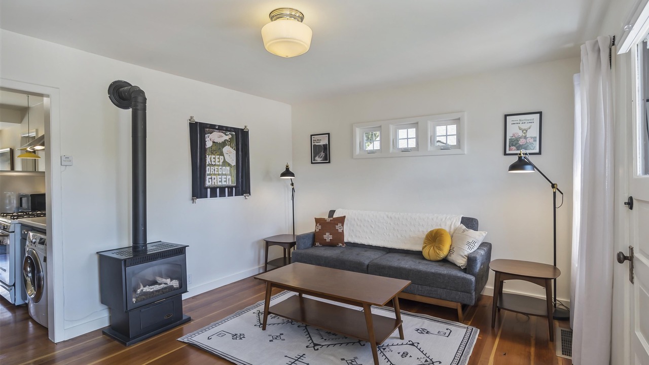 Photo of Livingroom in Old Bend