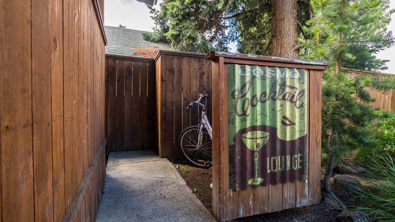 Photo of Outdoor in Old Bend