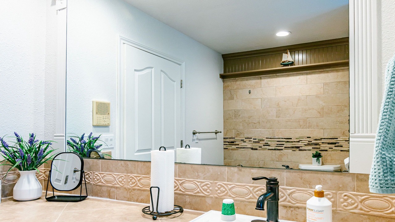 Photo of Bathroom in Eagle