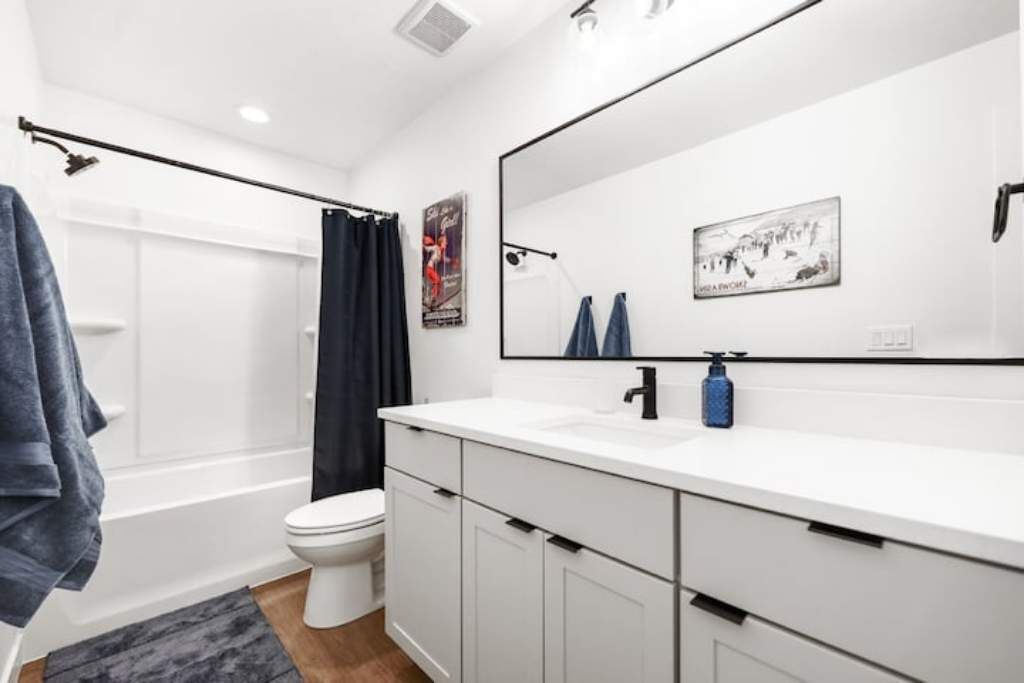 Photo of Bathroom in Mountain Green