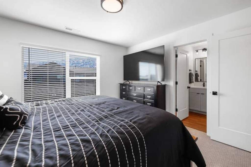 Photo of Bedroom in Mountain Green