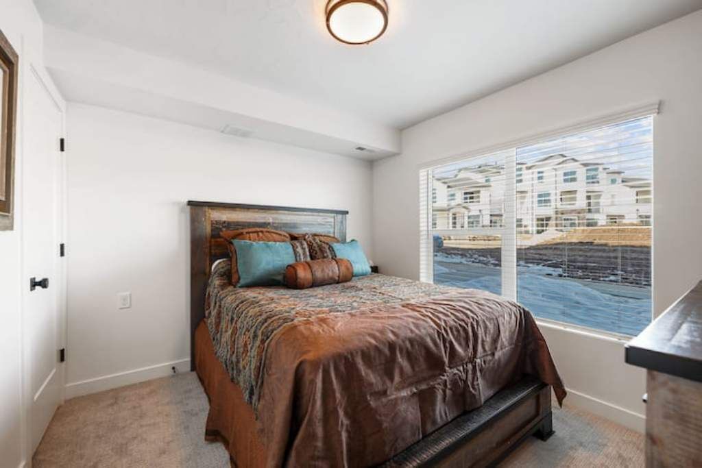 Photo of Bedroom in Mountain Green