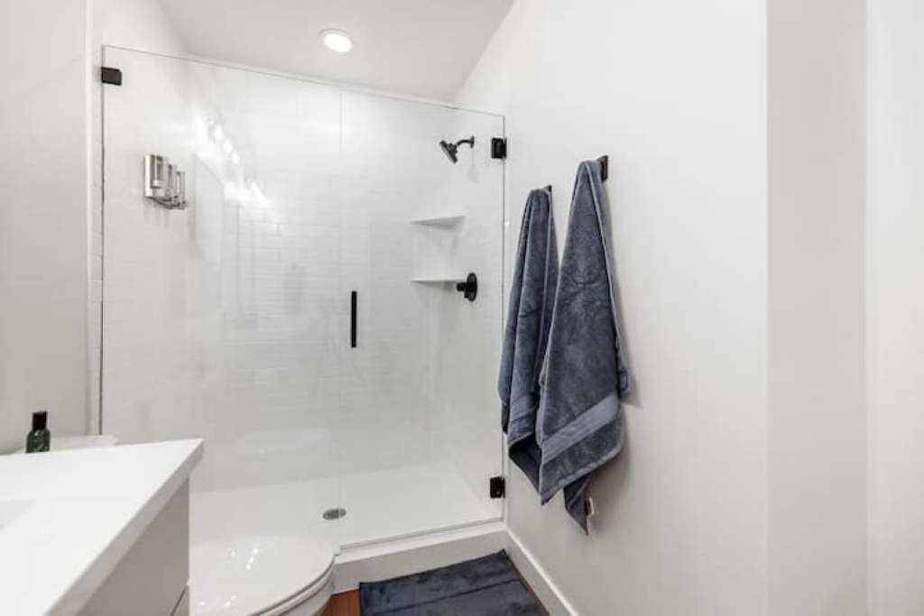 Photo of Bathroom in Mountain Green