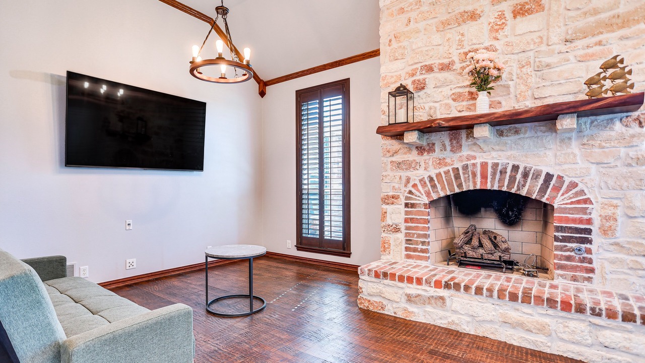Photo of Livingroom in Weston