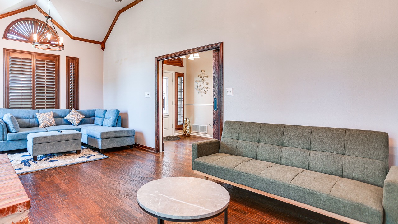 Photo of Livingroom in Weston