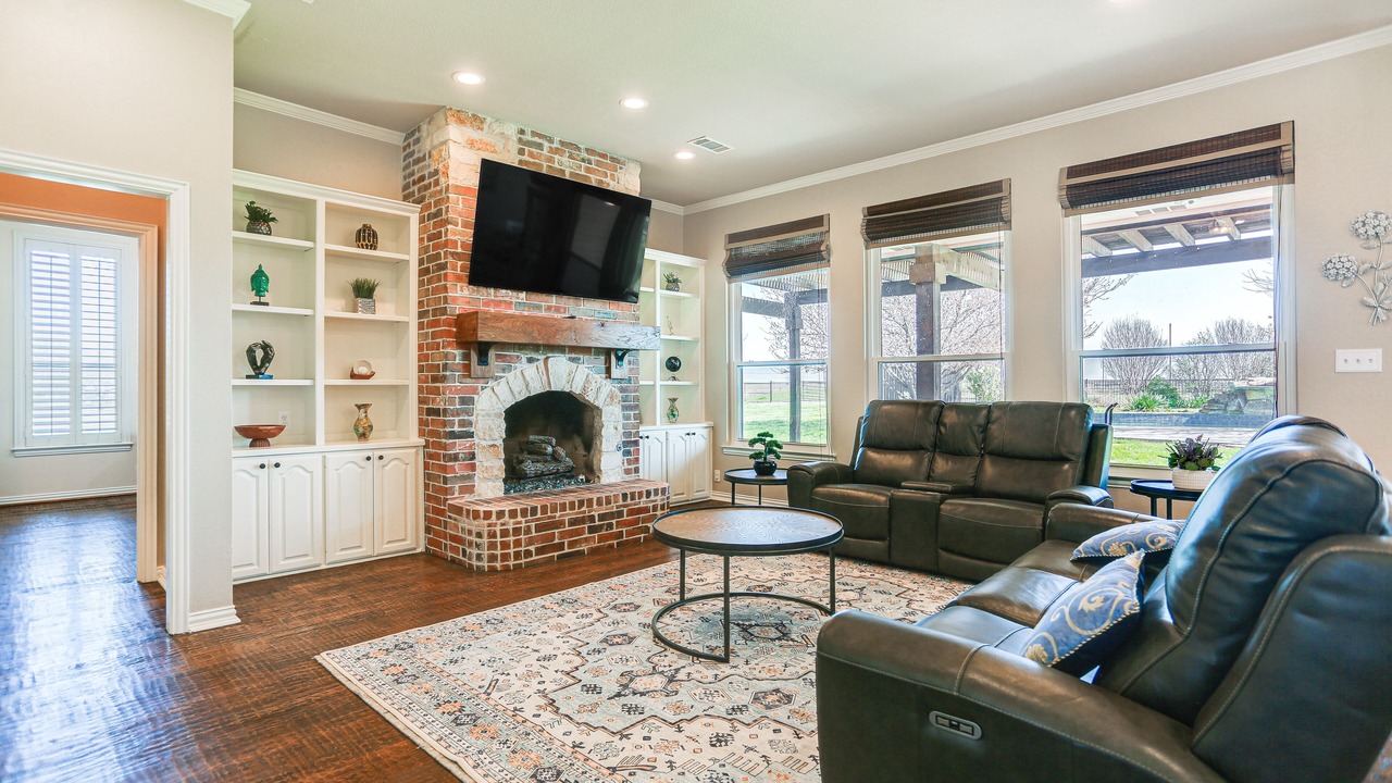 Photo of Livingroom in Weston