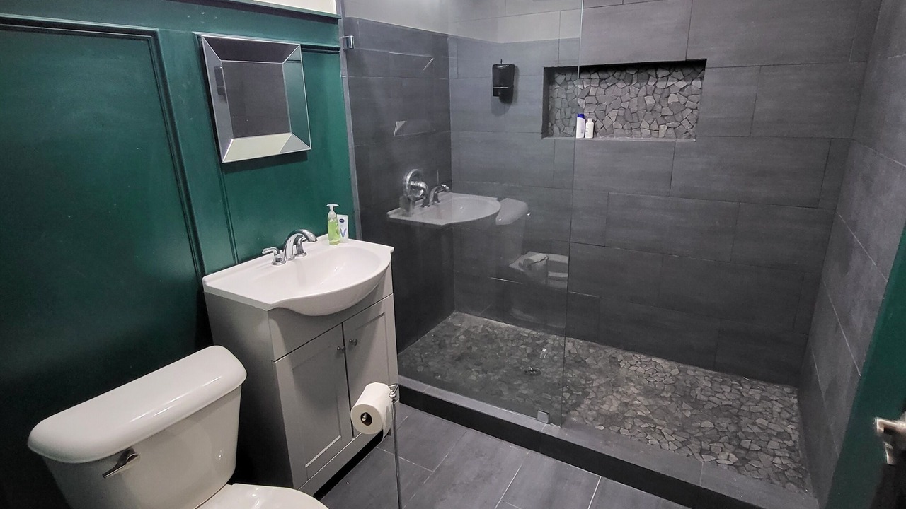 Photo of Bathroom in Klein