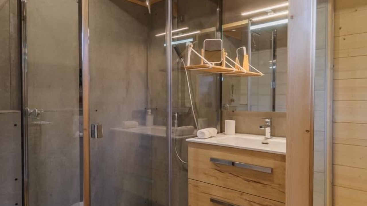 Photo of Bathroom in Les Deserts