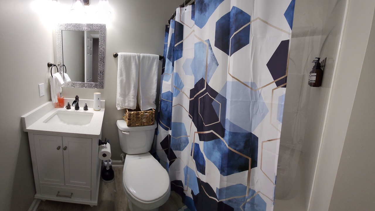 Photo of Bathroom in Lovejoy