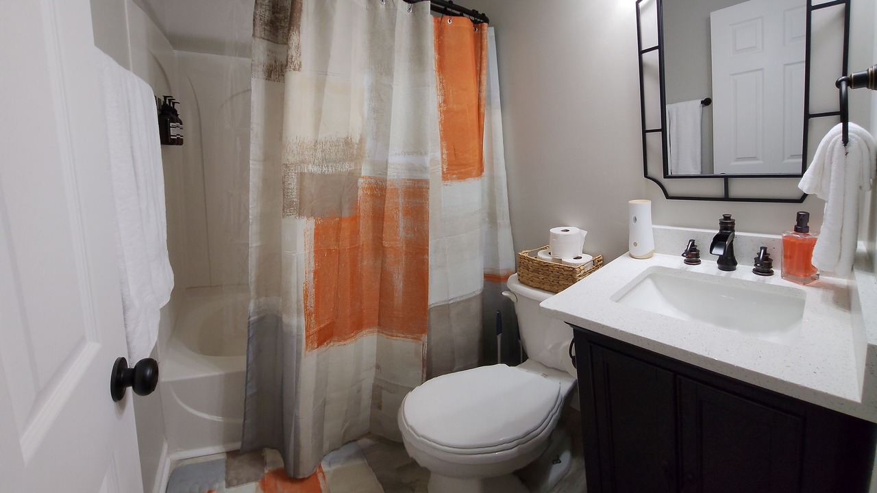 Photo of Bathroom in Lovejoy