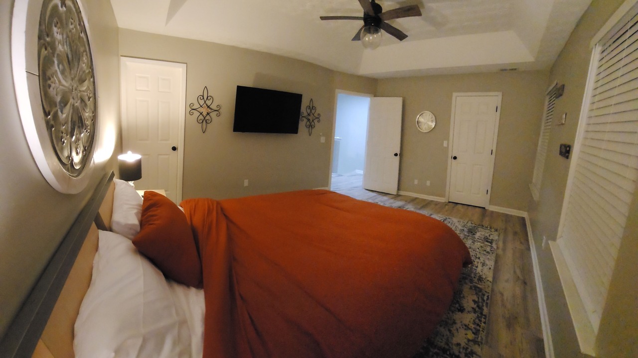 Photo of Bedroom in Lovejoy