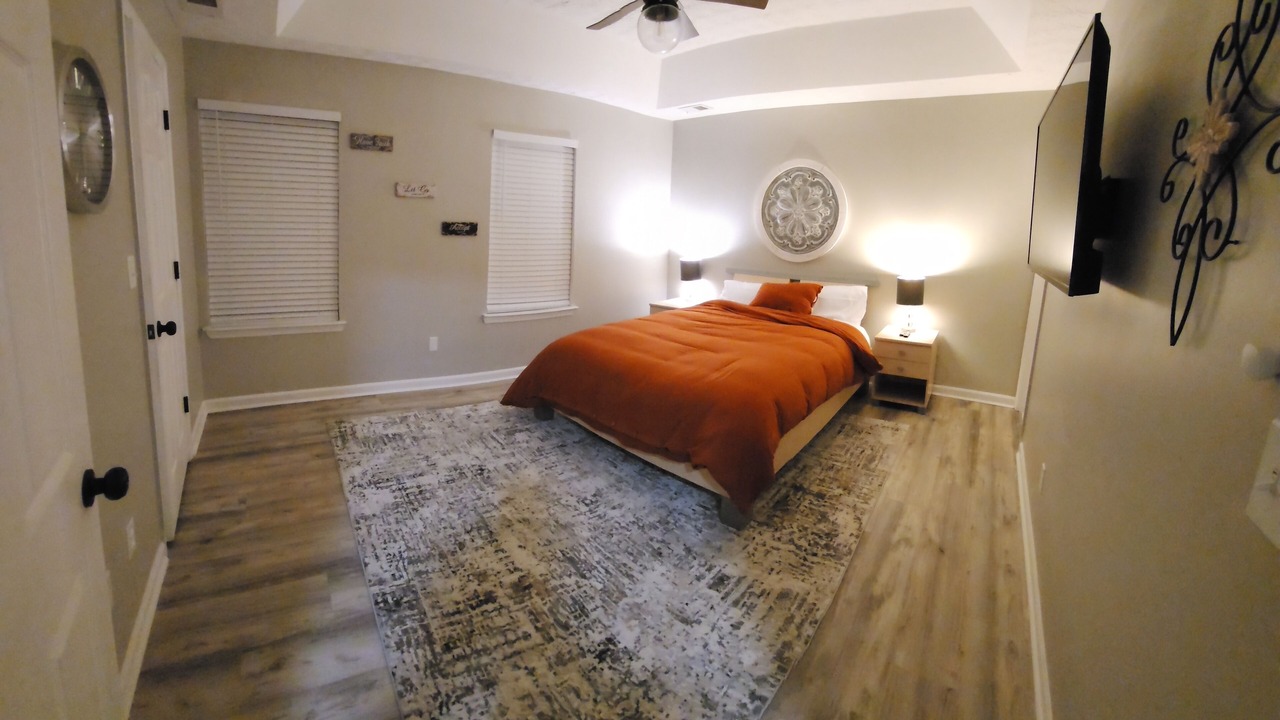 Photo of Bedroom in Lovejoy