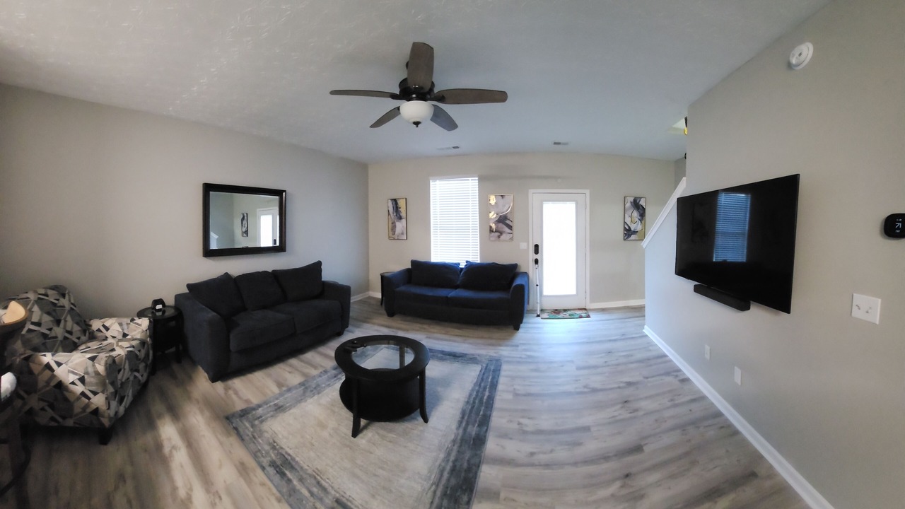 Photo of Livingroom in Lovejoy