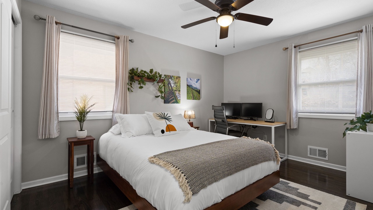 Photo of Bedroom in Northeast Kansas City