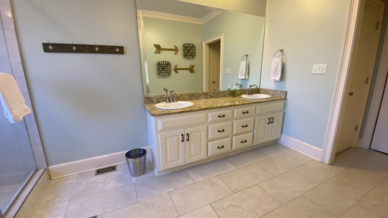 Photo of Bathroom in Martinez