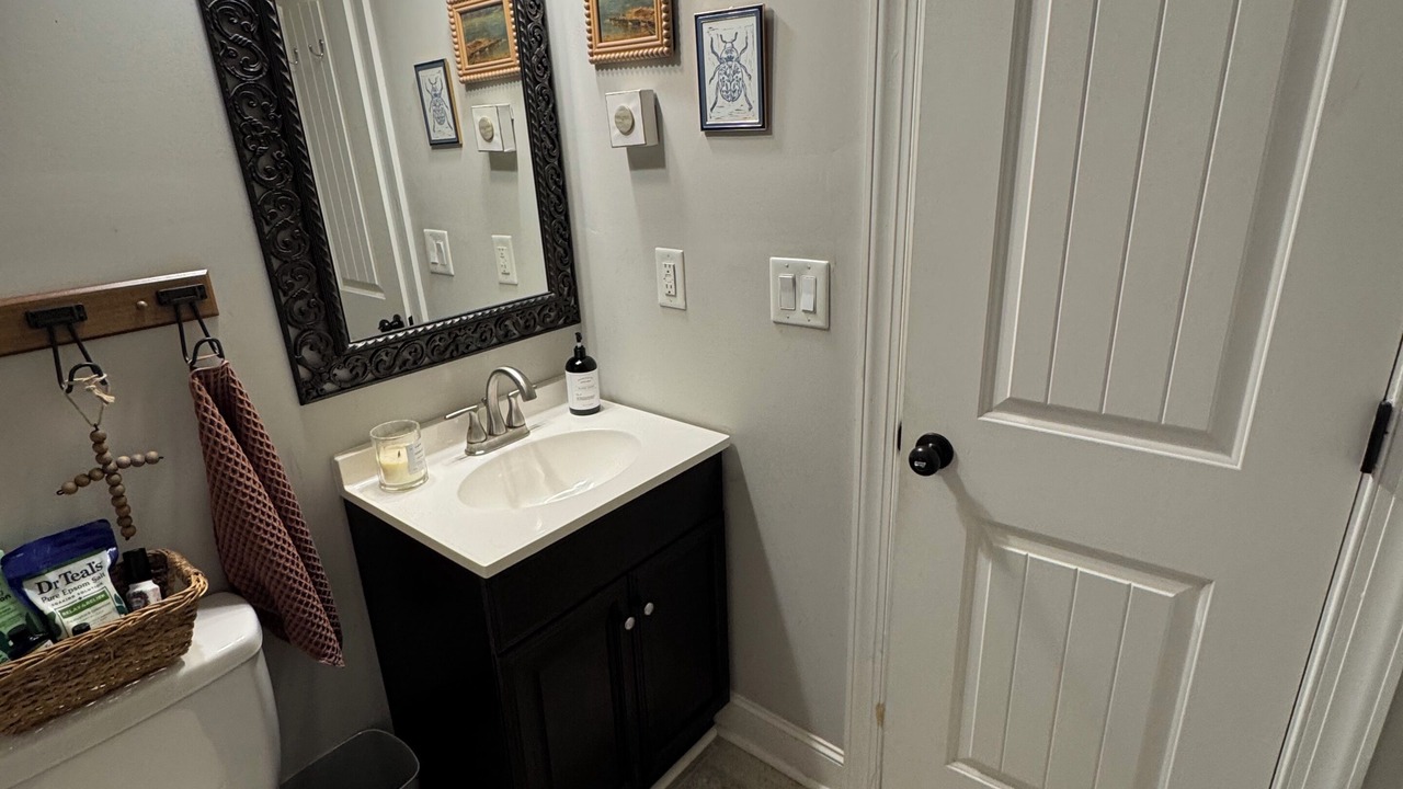 Photo of Bathroom in Pendleton King