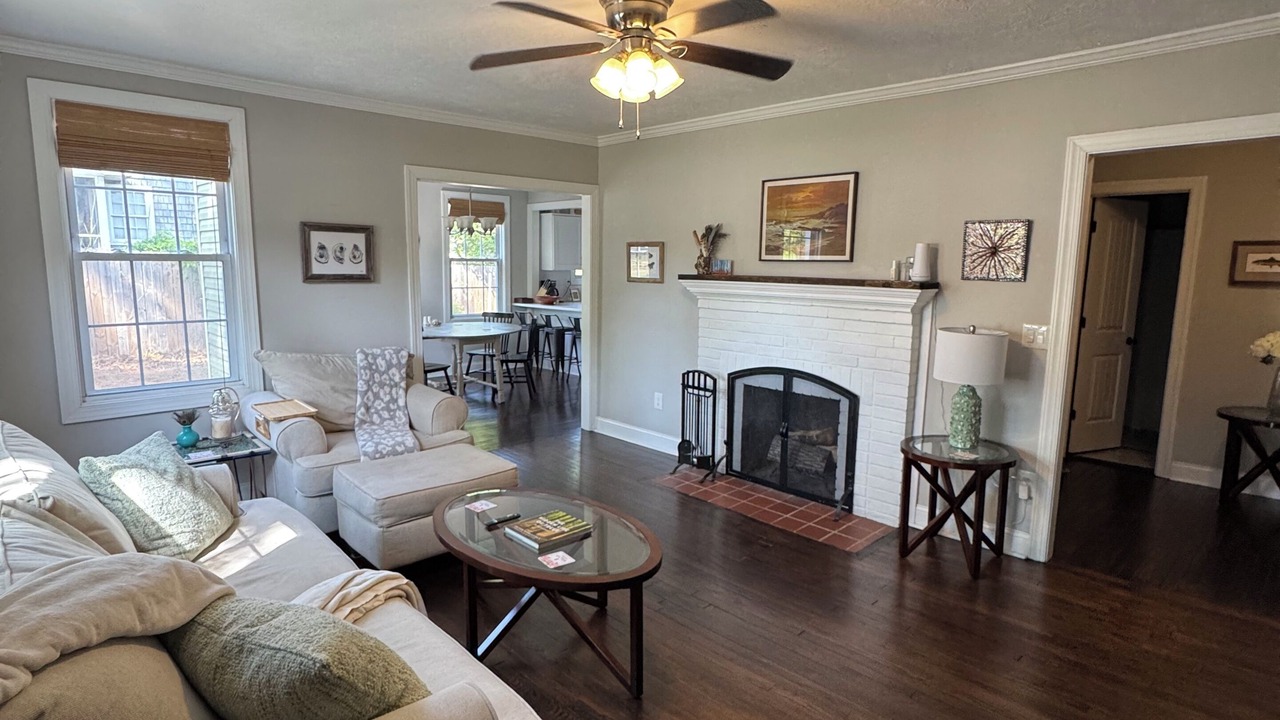 Photo of Livingroom in Pendleton King