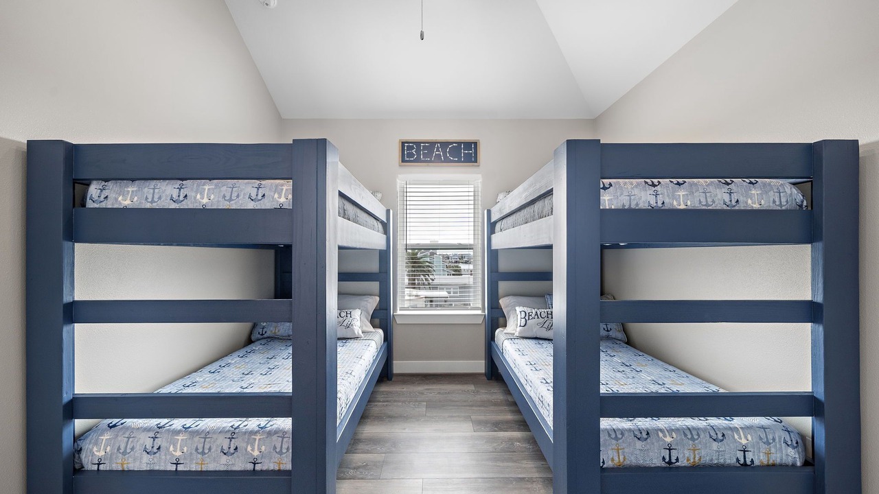 Photo of Bedroom in Jamaica Beach