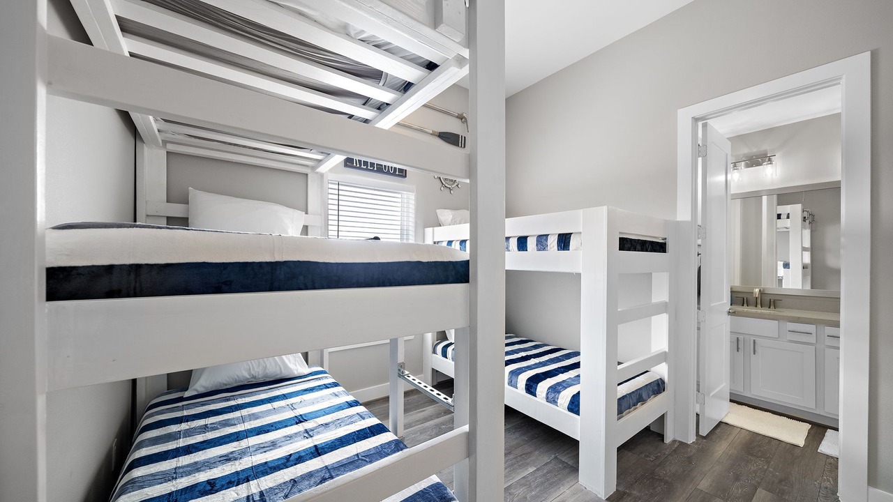 Photo of Bedroom in Jamaica Beach