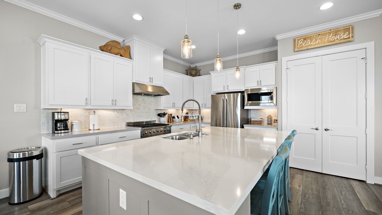 Photo of Kitchen in Jamaica Beach