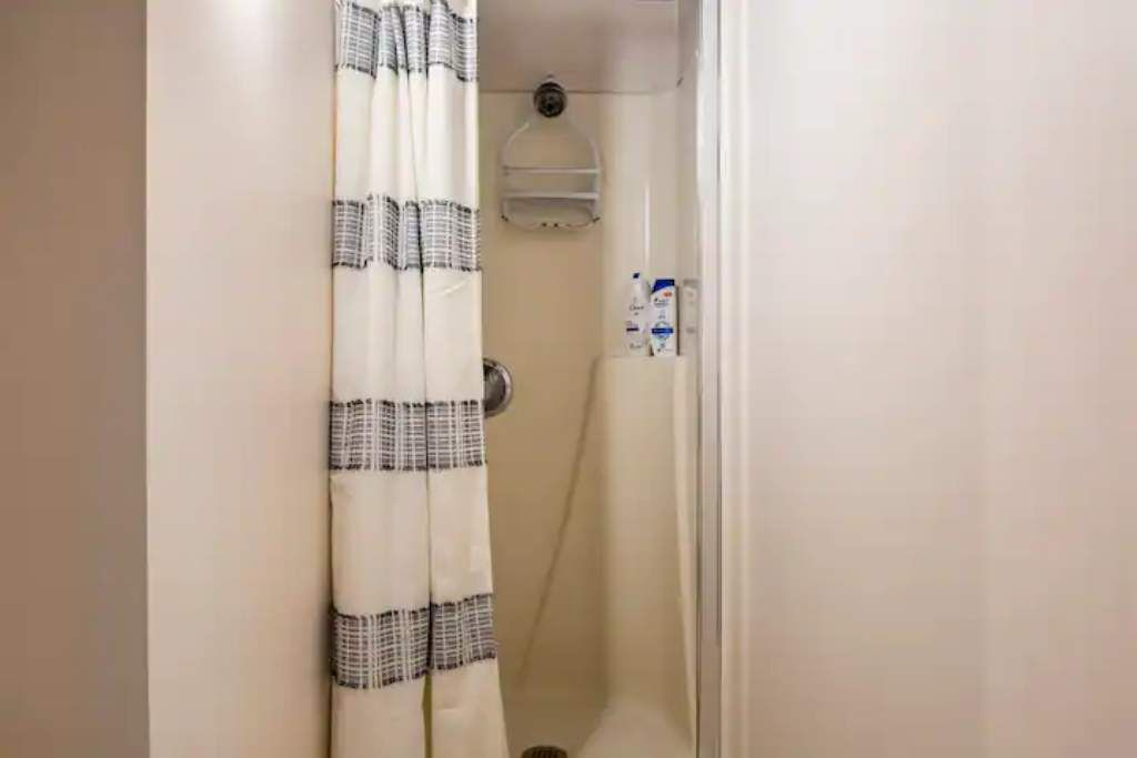 Photo of Bathroom in Nook