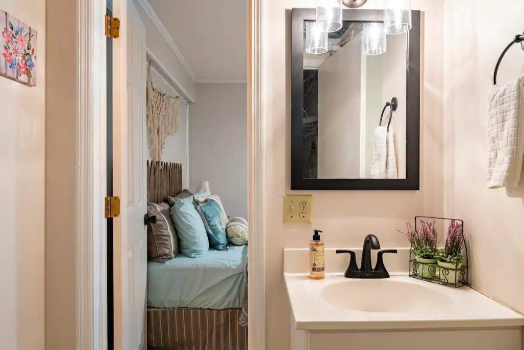 Photo of Bathroom in Nook