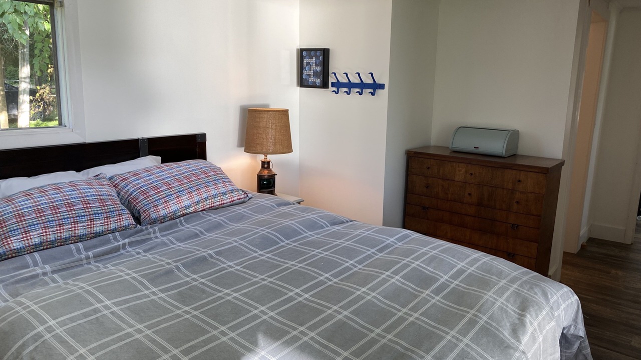 Photo of Bedroom in Wolfe Island