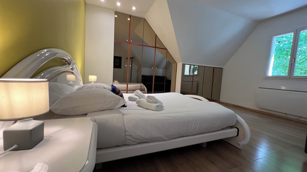 Photo of Bedroom in La Houssaye-en-Brie
